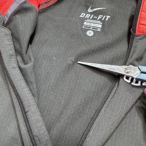 Ole Miss Rebels Nike Swoosh Windbreaker Jacket 1/4 Zip Pullover Mens Small Red - Picture 7 of 10